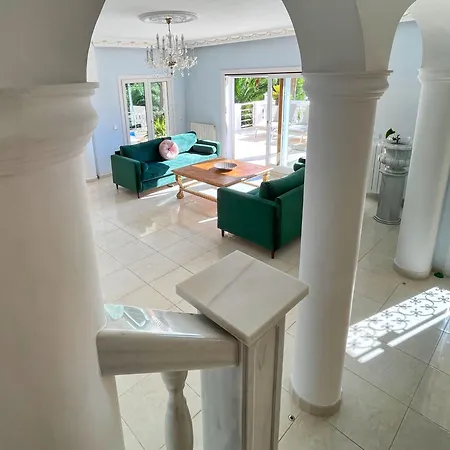 Willa Exklusive In Fuer Bis Zu 8 Personen, Mit Meerblick Und Pool